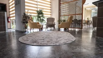 Side Spring Hotel