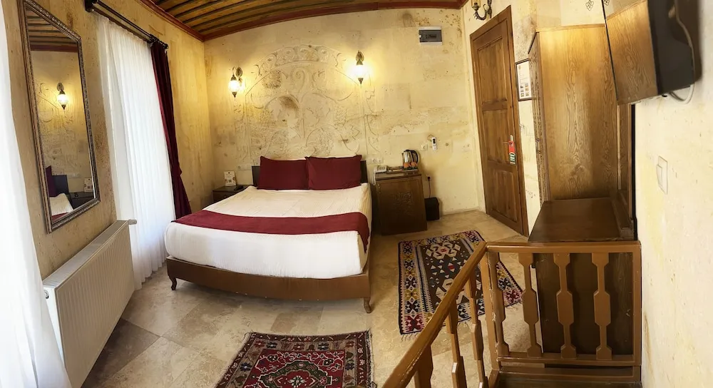 Deluxe Tek Büyük Yataklı Oda