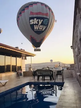 Balloon Cave Hotel