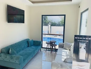 Miyas Luxury Hotel