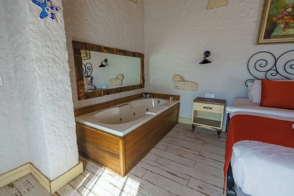 Deluxe Oda, Sıcak Su Küveti