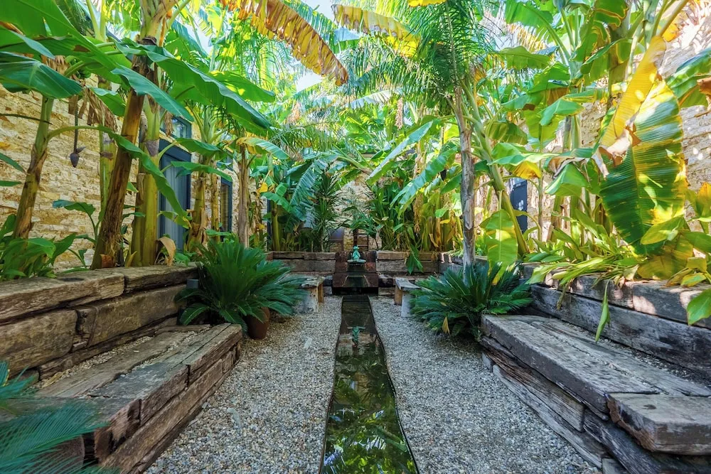 Standard Lounge Room