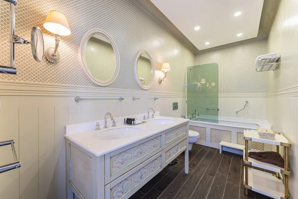 Luxury Tek Büyük Yataklı Oda