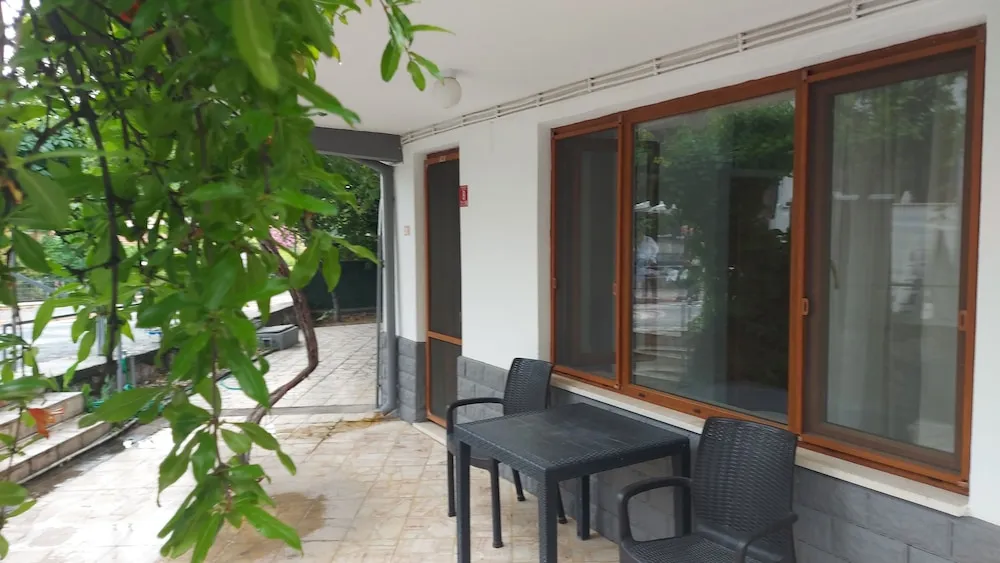 Basic Tek Büyük Yataklı Oda