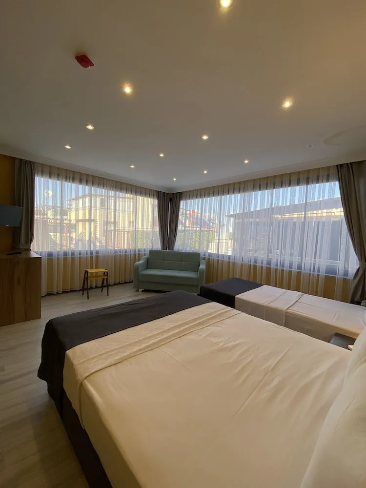 Classic Üç Kişilik Oda, Şehir Manzaralı