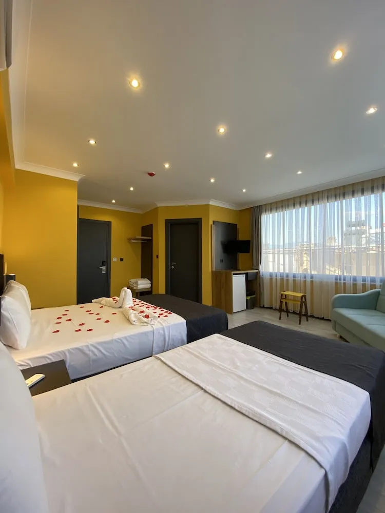 Classic Üç Kişilik Oda, Şehir Manzaralı