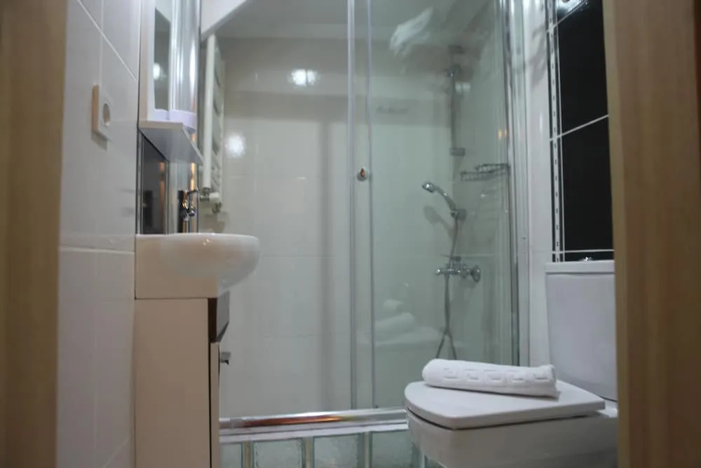 Economy Tek Büyük Yataklı Oda