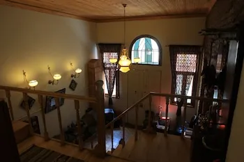 Tom Square Boutique Hotel