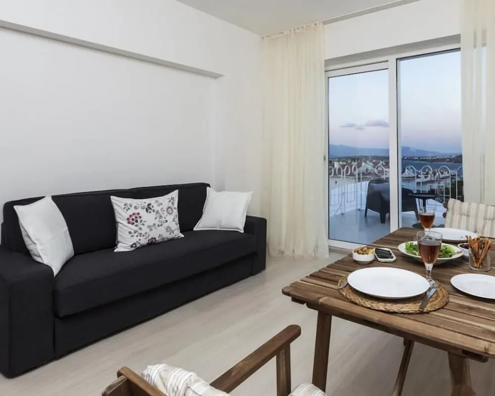 Deluxe Stüdyo Süit