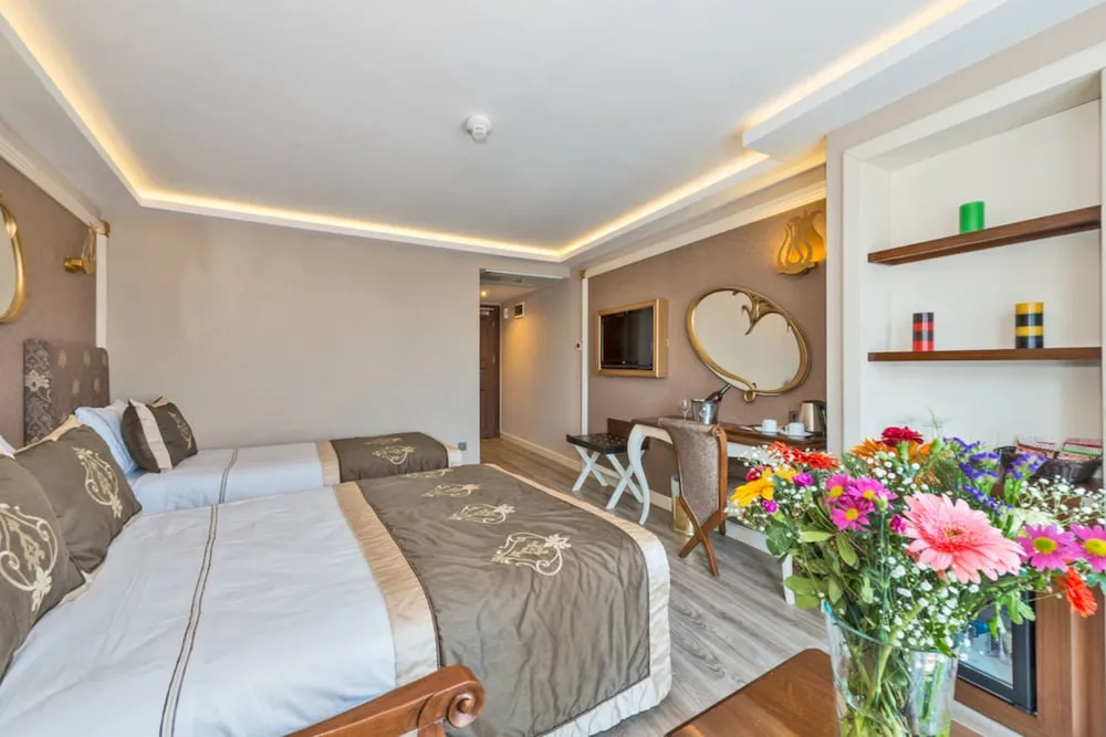 Classic Üç Kişilik Oda