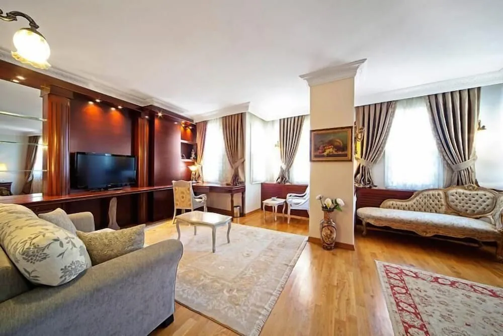 Deluxe Süit, Bahçe Manzaralı