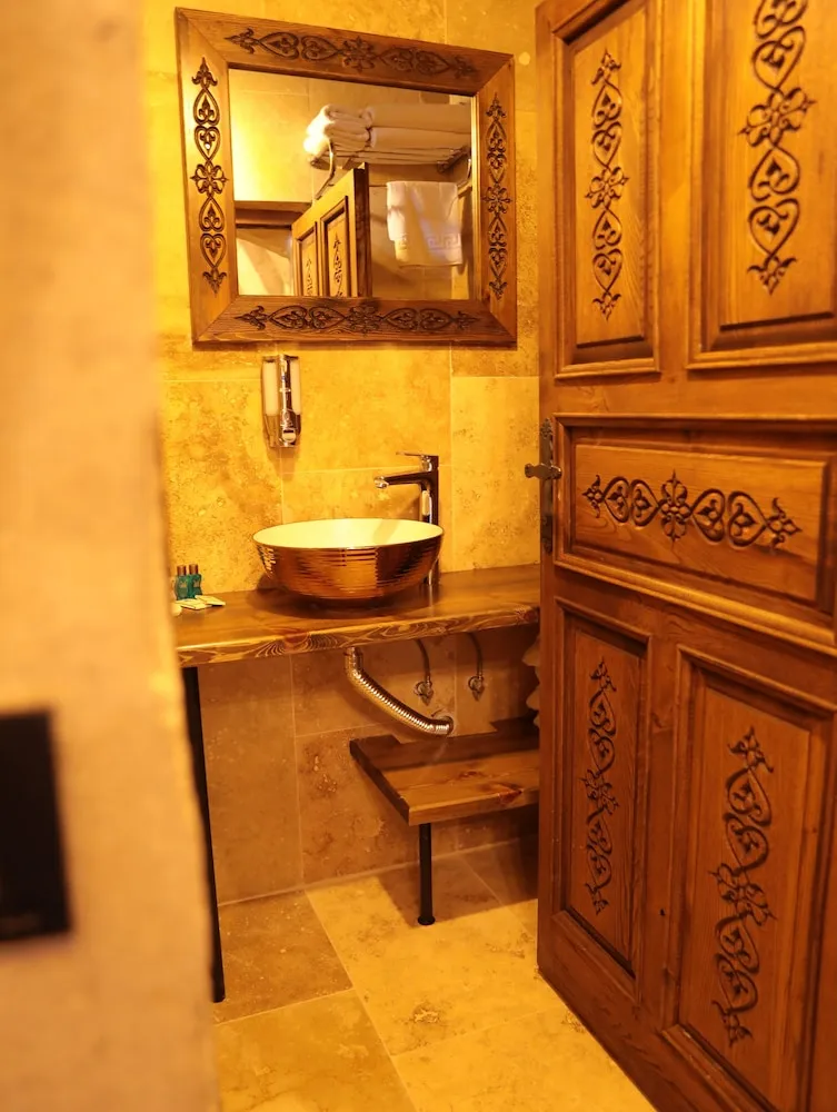 Deluxe Tek Büyük Yataklı Oda, 1 Büyük (Queen) Boy Yatak