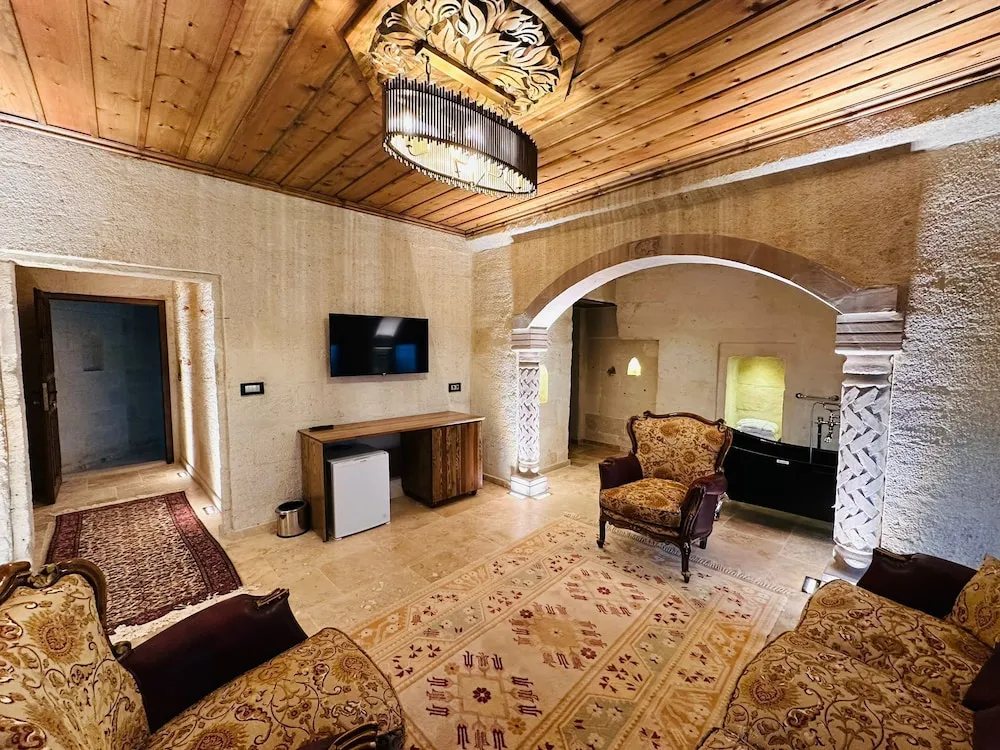 Royal Tek Büyük Yataklı Oda