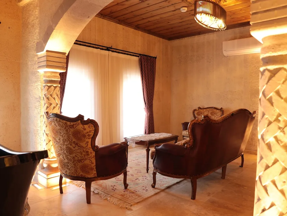 Royal Tek Büyük Yataklı Oda