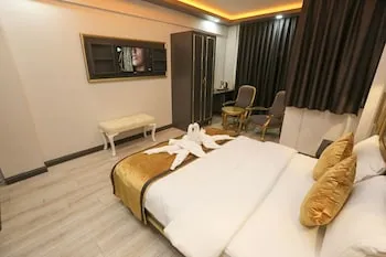 Dnz Thetaximx Hotel