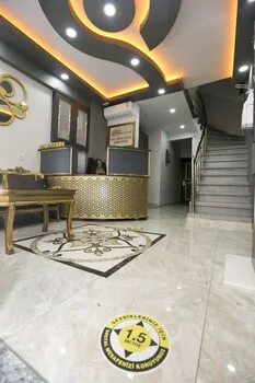 Dnz Thetaximx Hotel