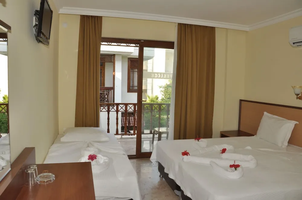 Standard Üç Kişilik Oda