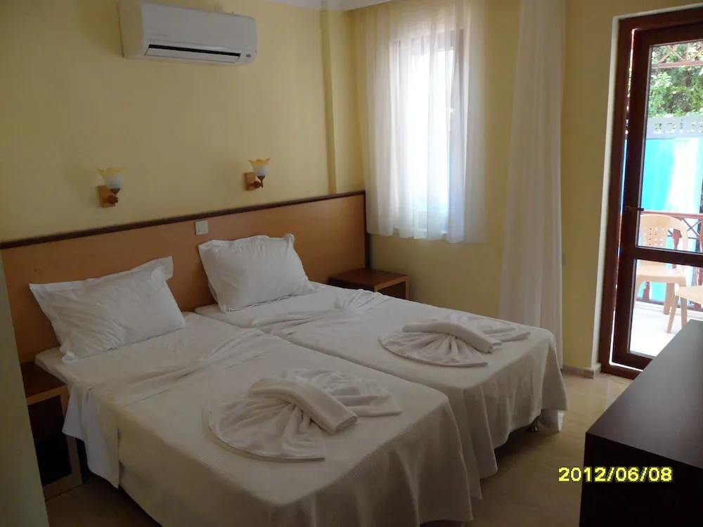 Standard Üç Kişilik Oda