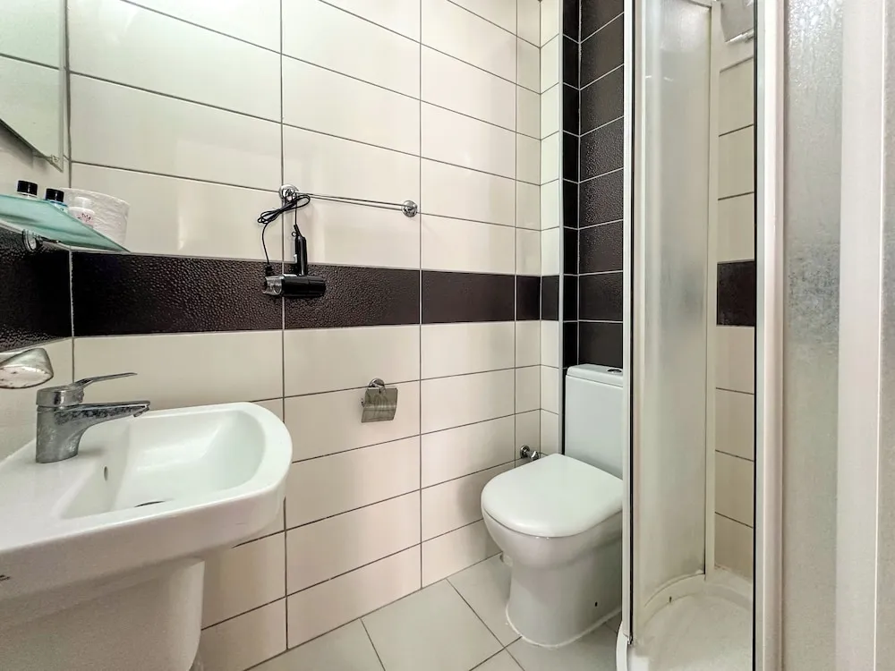 Basic Üç Kişilik Oda, Balkon