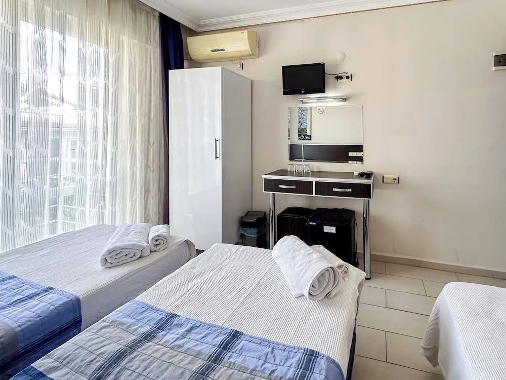 Basic Üç Kişilik Oda, Balkon