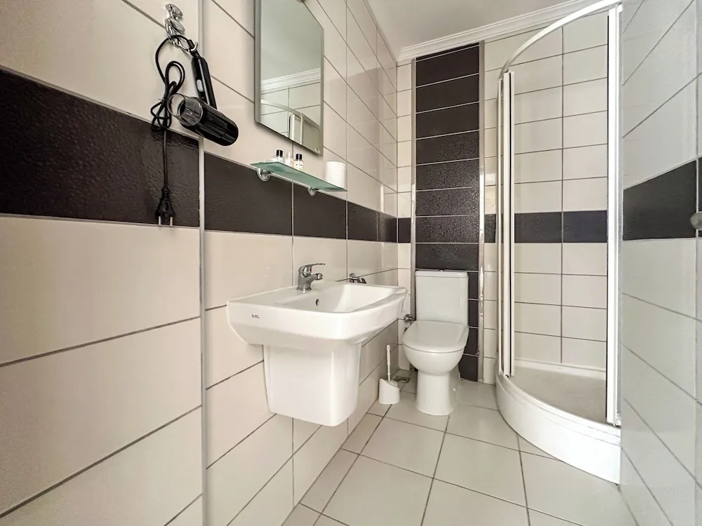 Basic Üç Kişilik Oda, Balkon