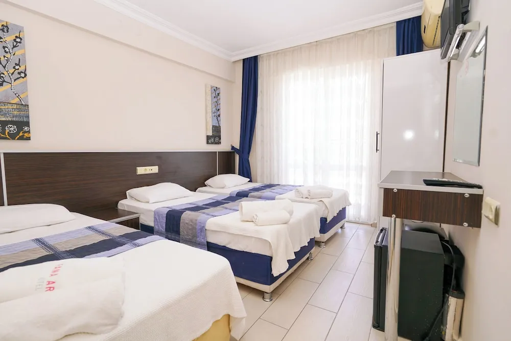 Basic Üç Kişilik Oda, Balkon