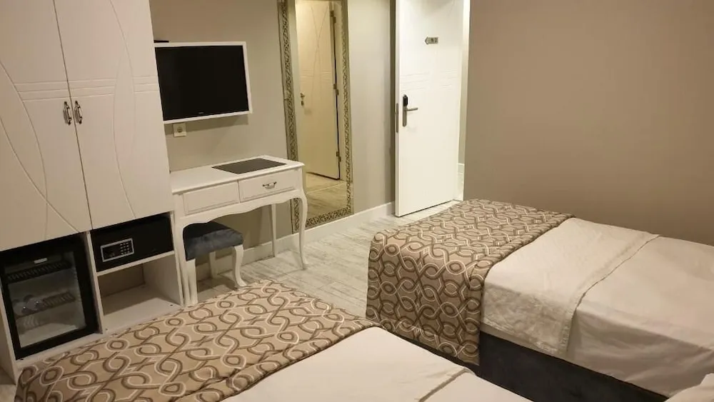 Basic Üç Kişilik Oda