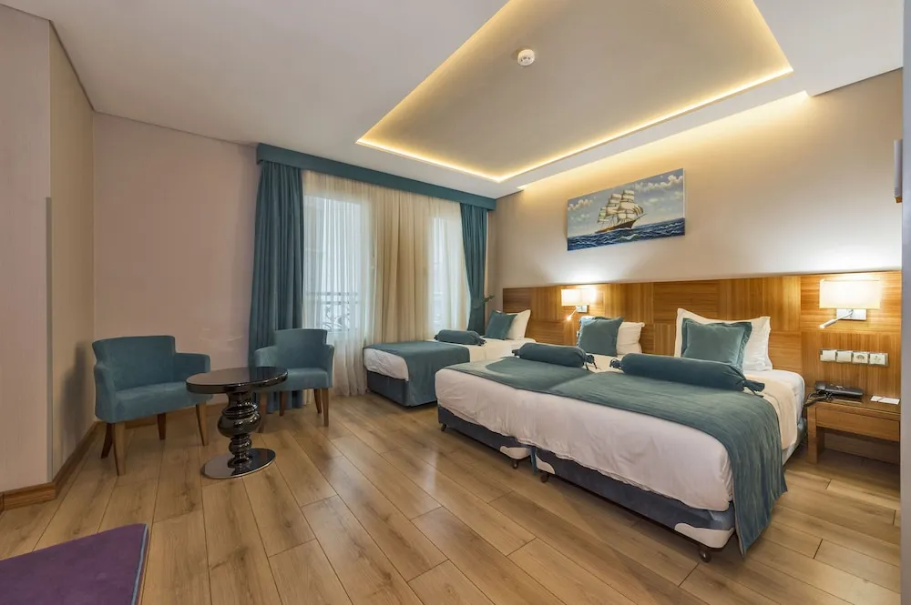 Comfort Üç Kişilik Oda, Birden Çok Yatak, Şehir Manzaralı