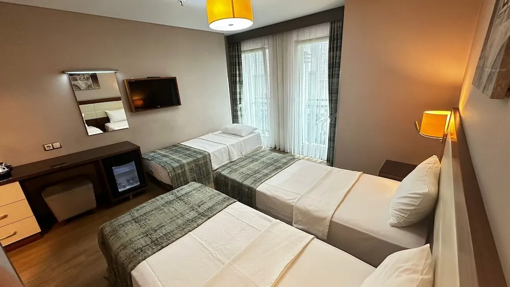 Comfort Üç Kişilik Oda, Birden Çok Yatak, Şehir Manzaralı