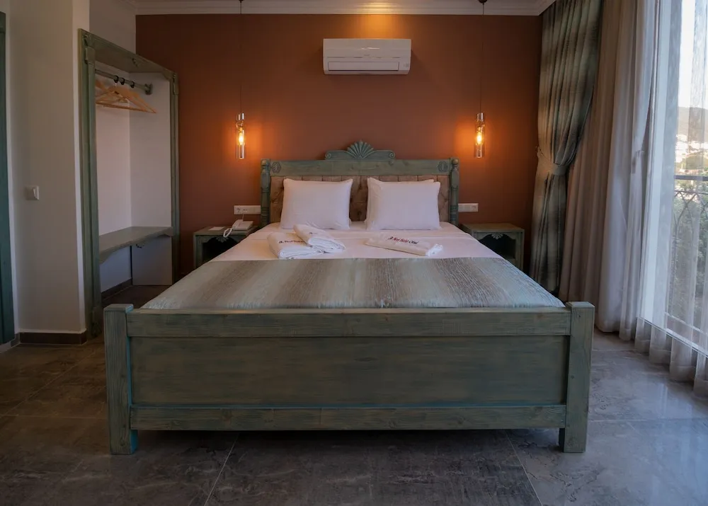 Comfort Tek Büyük veya İki Ayrı Yataklı Oda, Deniz Manzaralı