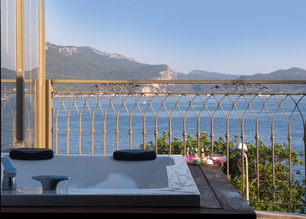 Deluxe Oda, Sıcak Su Küveti, Deniz Manzaralı