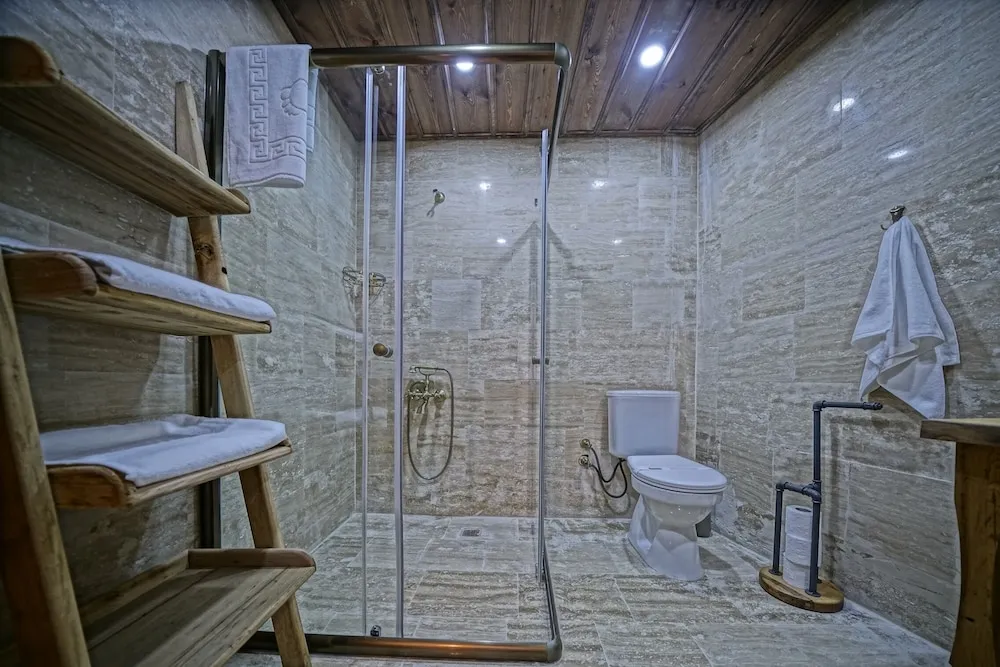 Tek Büyük Yataklı Oda