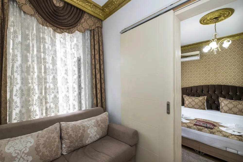 Deluxe Tek Büyük veya İki Ayrı Yataklı Oda