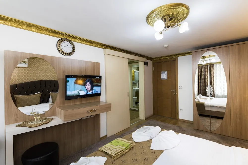 Junior Üç Kişilik Oda