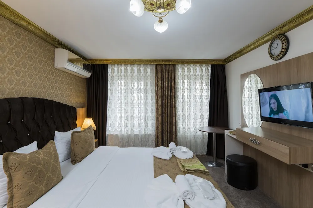 Junior Üç Kişilik Oda