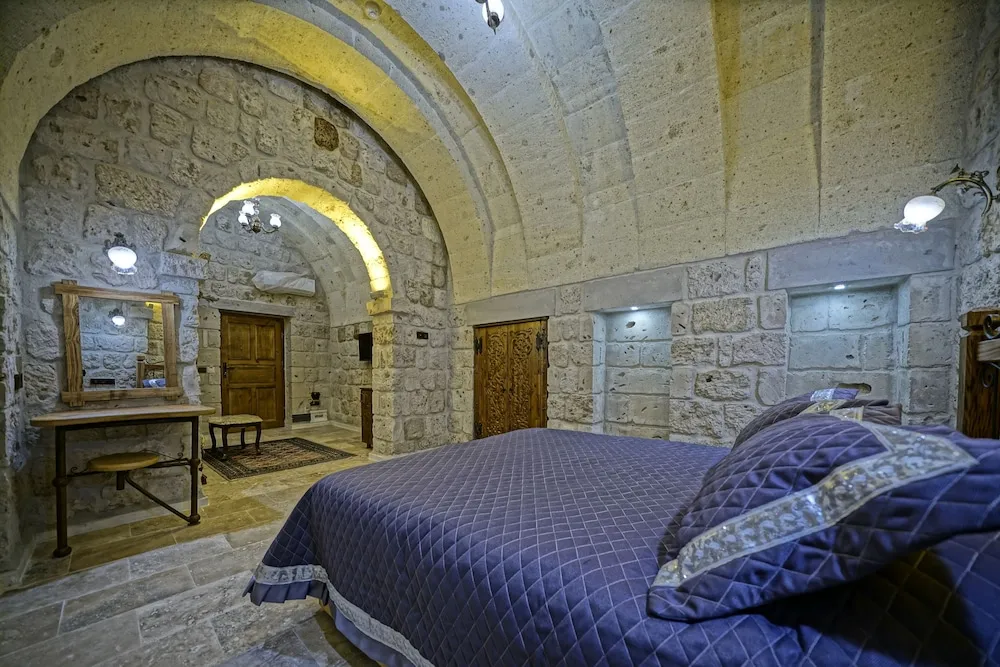 Stone Deluxe Suite (Ambar)
