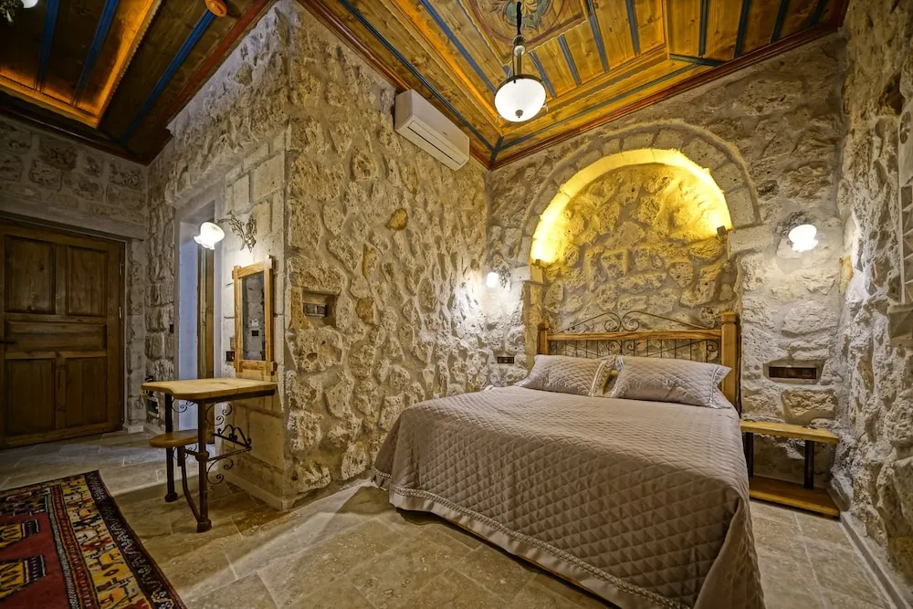 Deluxe Stone Room (Gorceli)