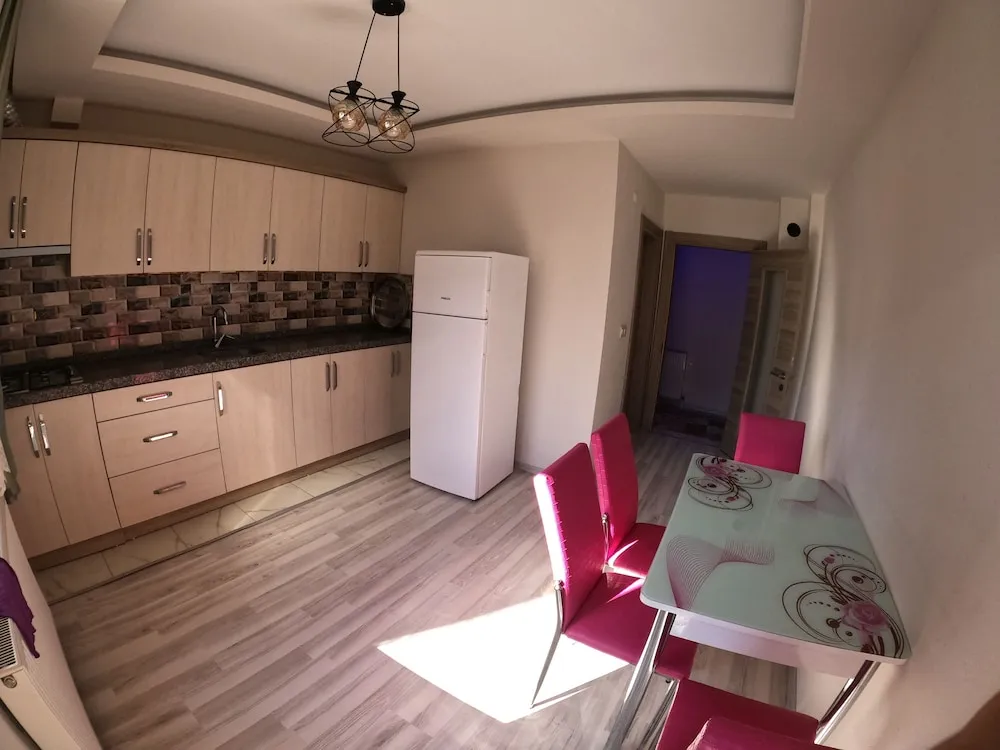 Apart Daire, 2 Yatak Odası, Bahçe Manzaralı