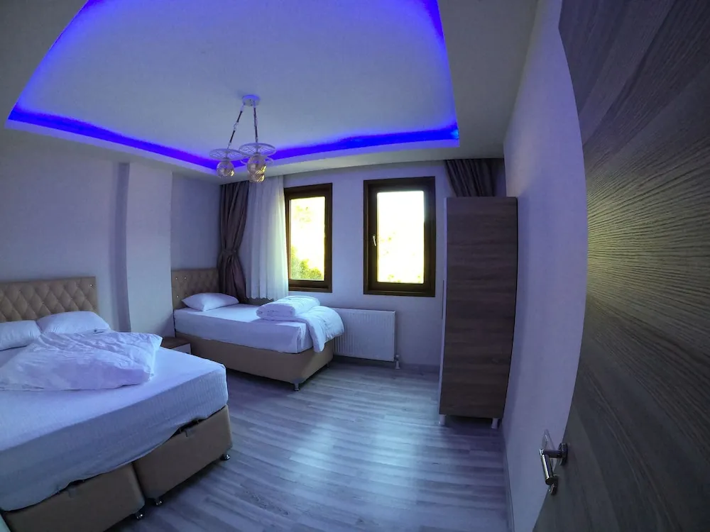 Apart Daire, 3 Yatak Odası, Göl Manzaralı