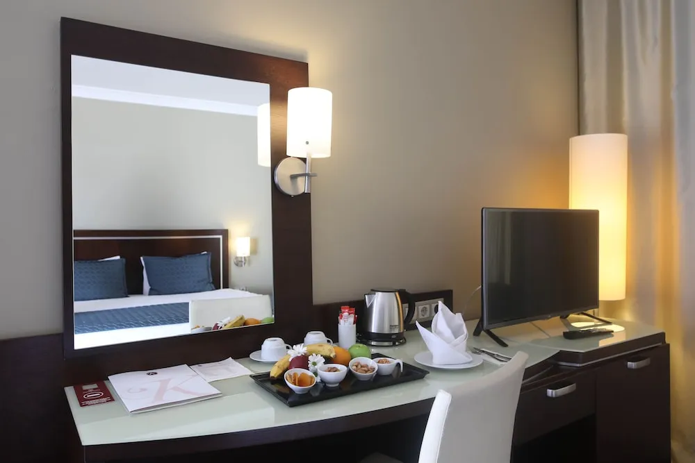 Deluxe Tek Büyük Yataklı Oda