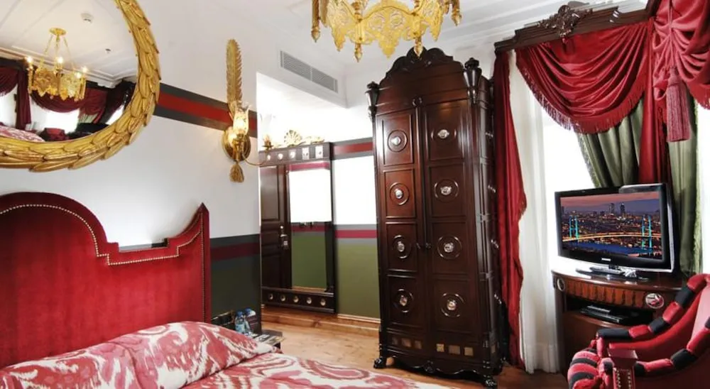 Standard Tek Büyük veya İki Ayrı Yataklı Oda