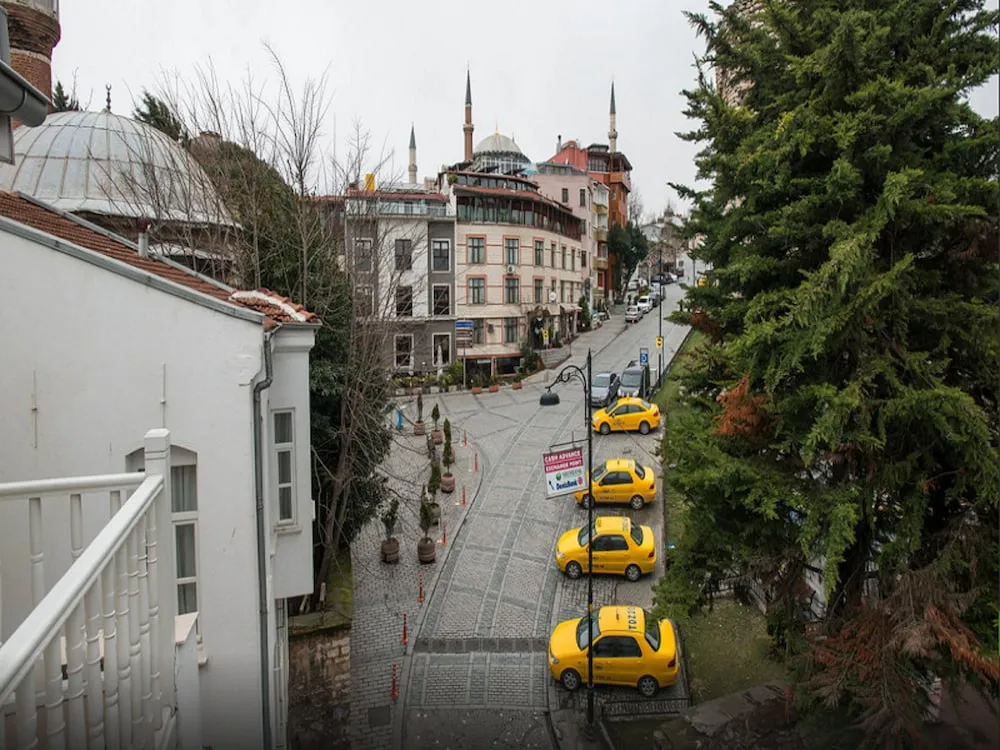 Economy Büyük Yataklı Tek Kişilik Oda