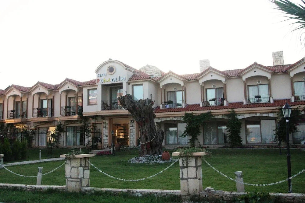 Club Pomalin