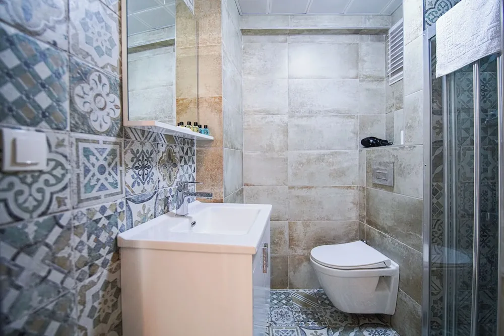 Economy Üç Kişilik Oda