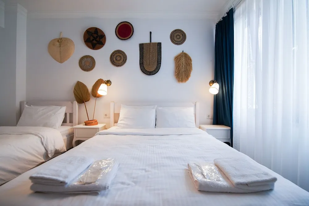 Deluxe Üç Kişilik Oda