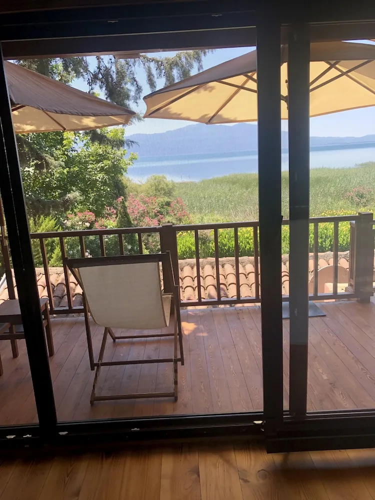 Çatı Katı Süiti (Penthouse), Şömine, Göl Manzaralı
