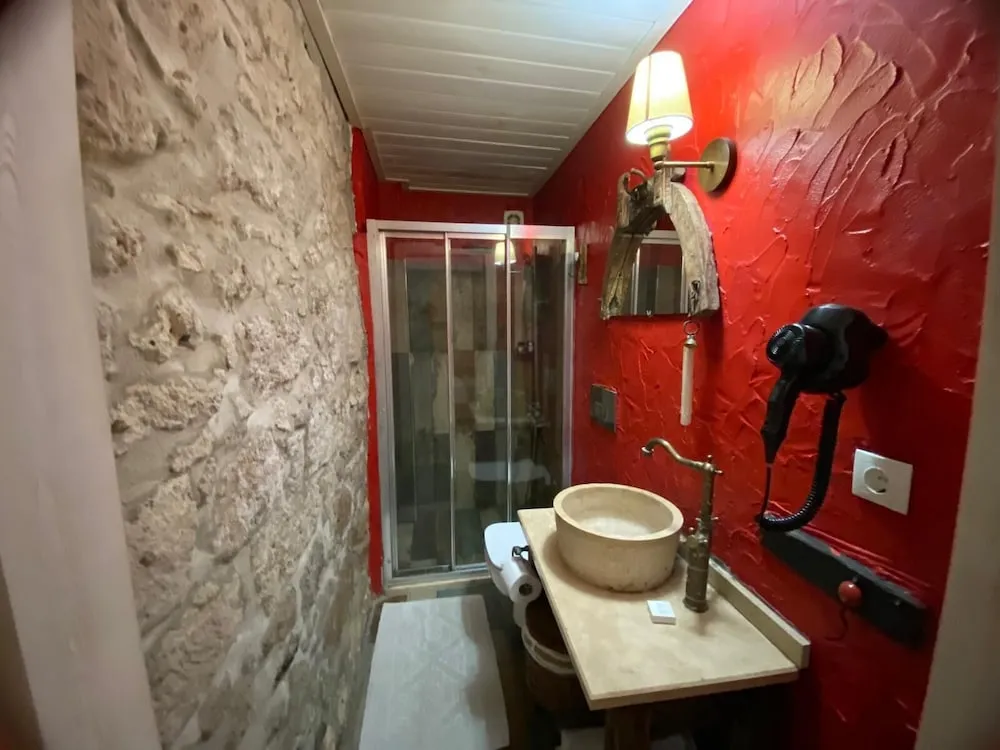 Deluxe Dört Kişilik Oda