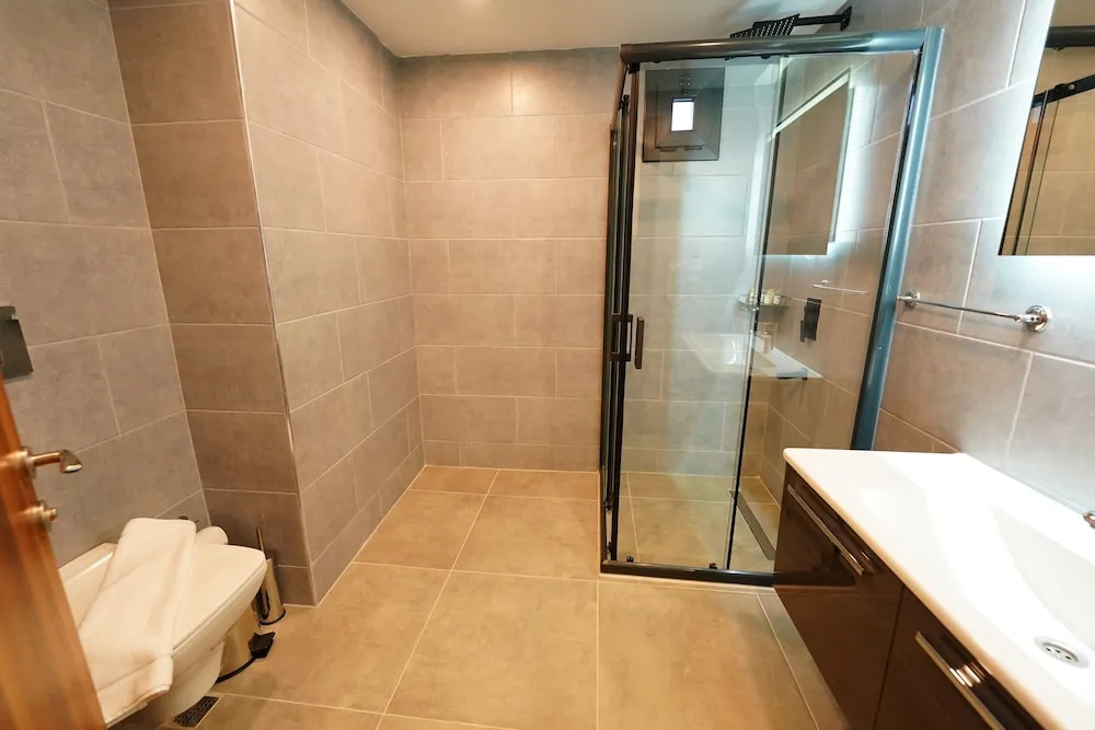 Deluxe Tek Büyük veya İki Ayrı Yataklı Oda