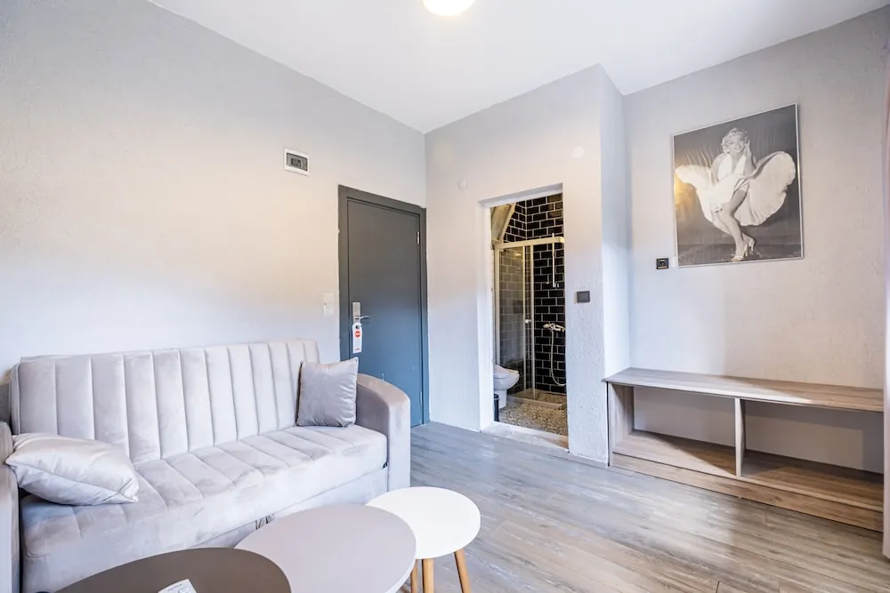 One Bedroom Suite