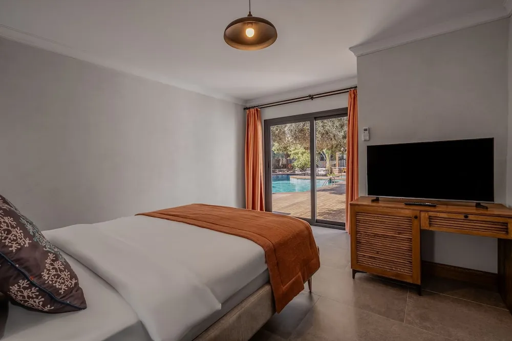 One Bedroom Suite